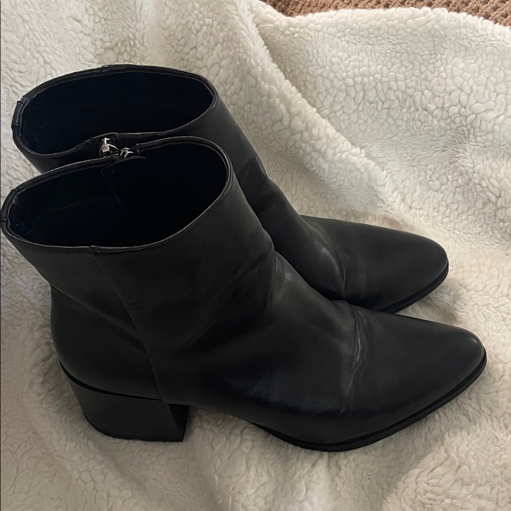 Circles by Sam Edelman Raylan Mid-length leather boot